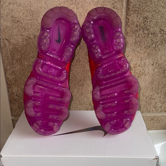 Nike Womens Vapormax Red and Purple Sneakers - Picture 2 of 3